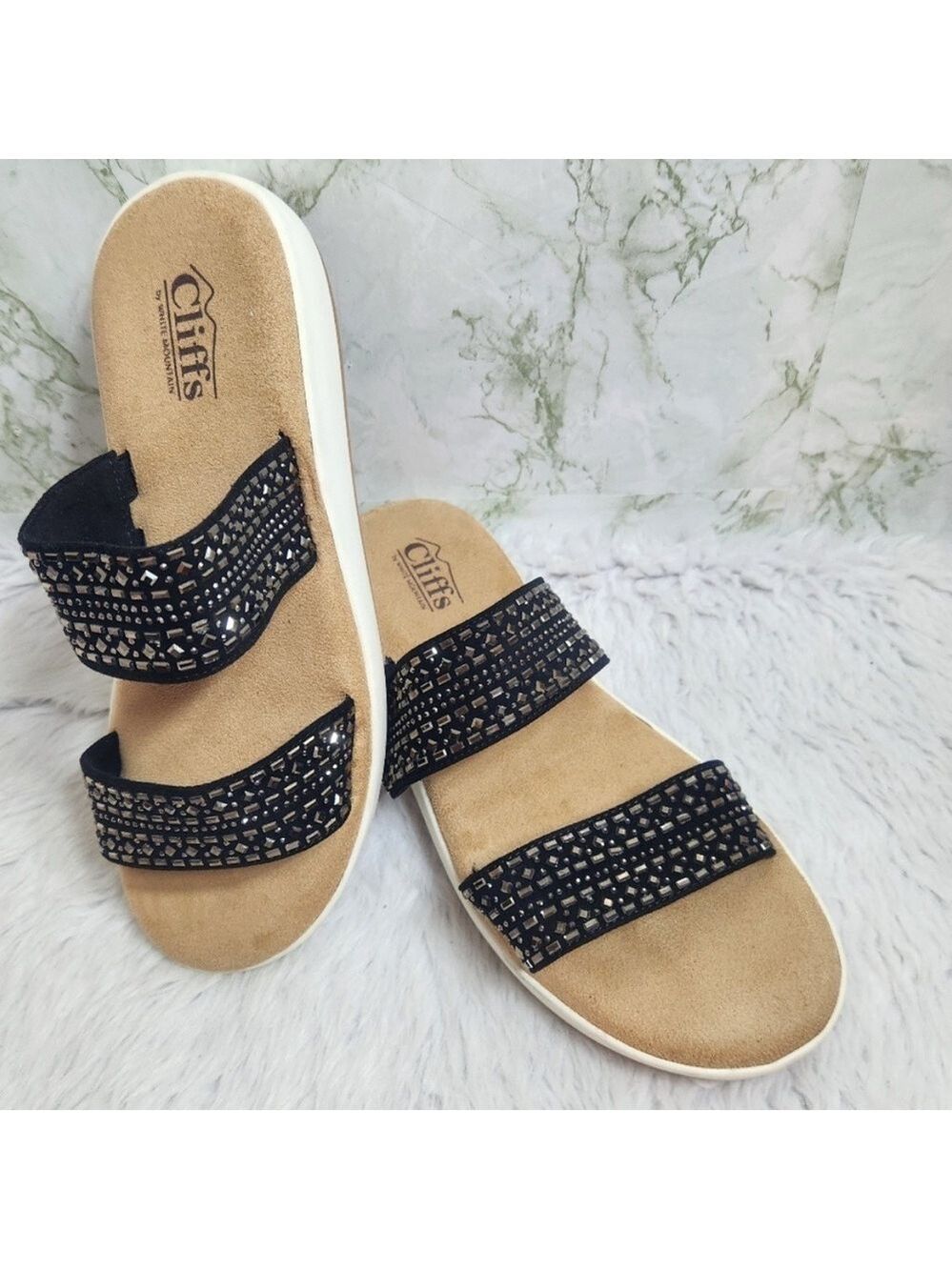 Cliffs by WHITE MOUNTAIN Black and Tan Sandals